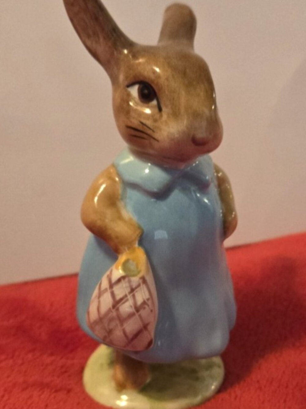 Beatrix Potter Beswick Gold Oval Backstamp RARE Mrs. Flopsy Bunny BP-2a 1955-72